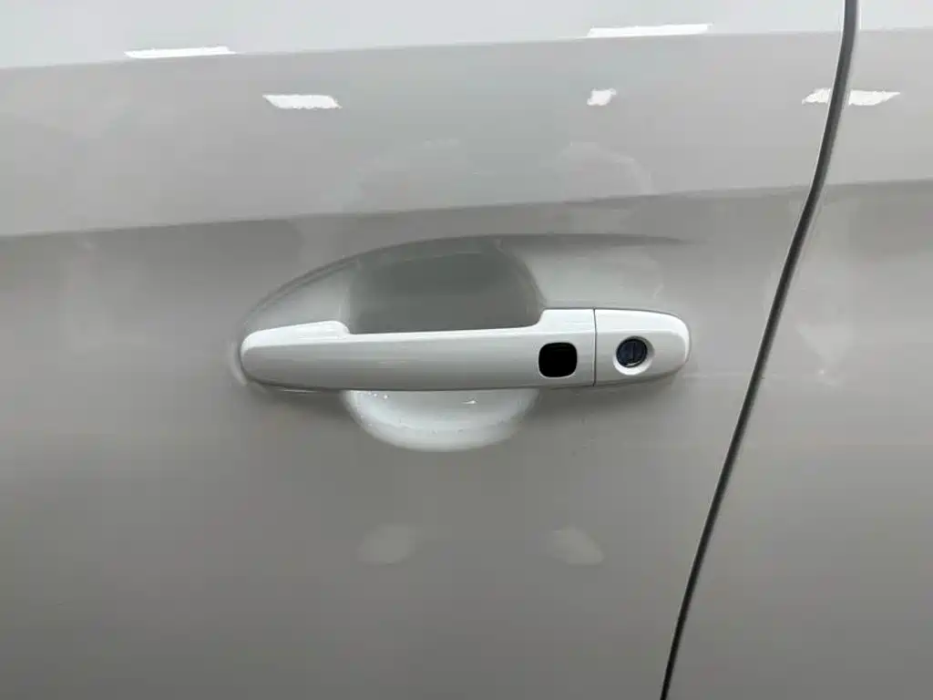 Toyota Yaris L — миниатюра 16
