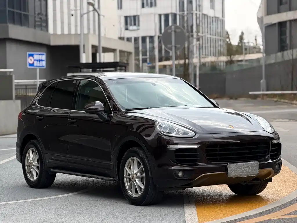 PORSCHE CAYENNE