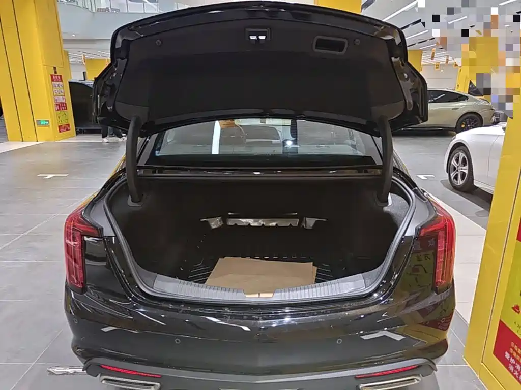 Cadillac CT5 — миниатюра 19
