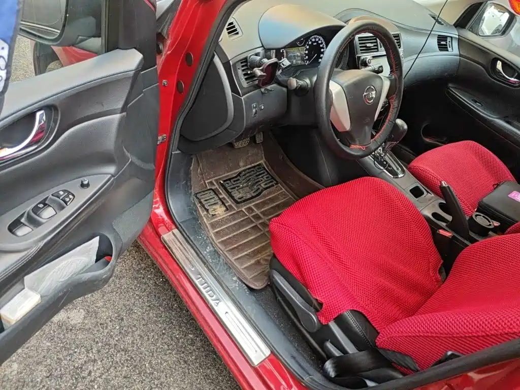 Nissan Tiida — миниатюра 17