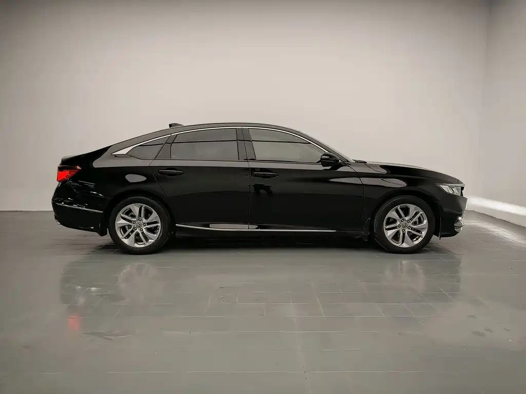 Honda Accord — миниатюра 8