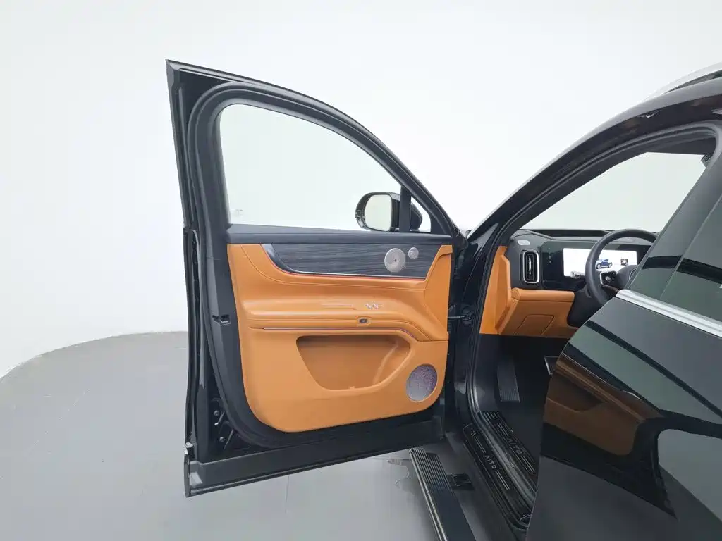AITO AITO M9 — миниатюра 8