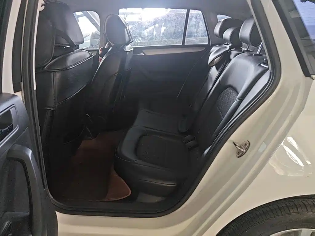 Volkswagen Santana — миниатюра 13