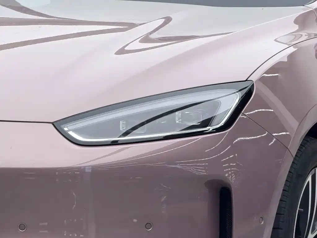 AITO Wenjie AITO M5 — миниатюра 3