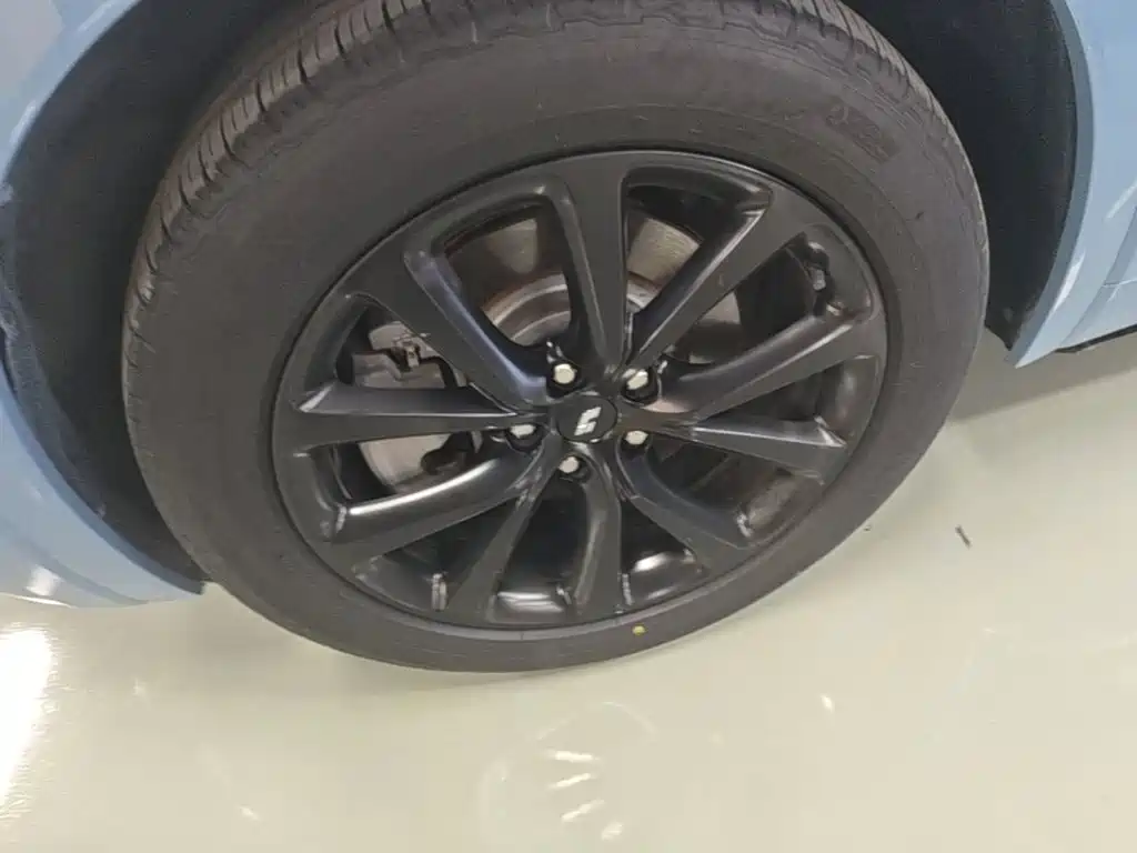 Li Auto Li ONE — миниатюра 23