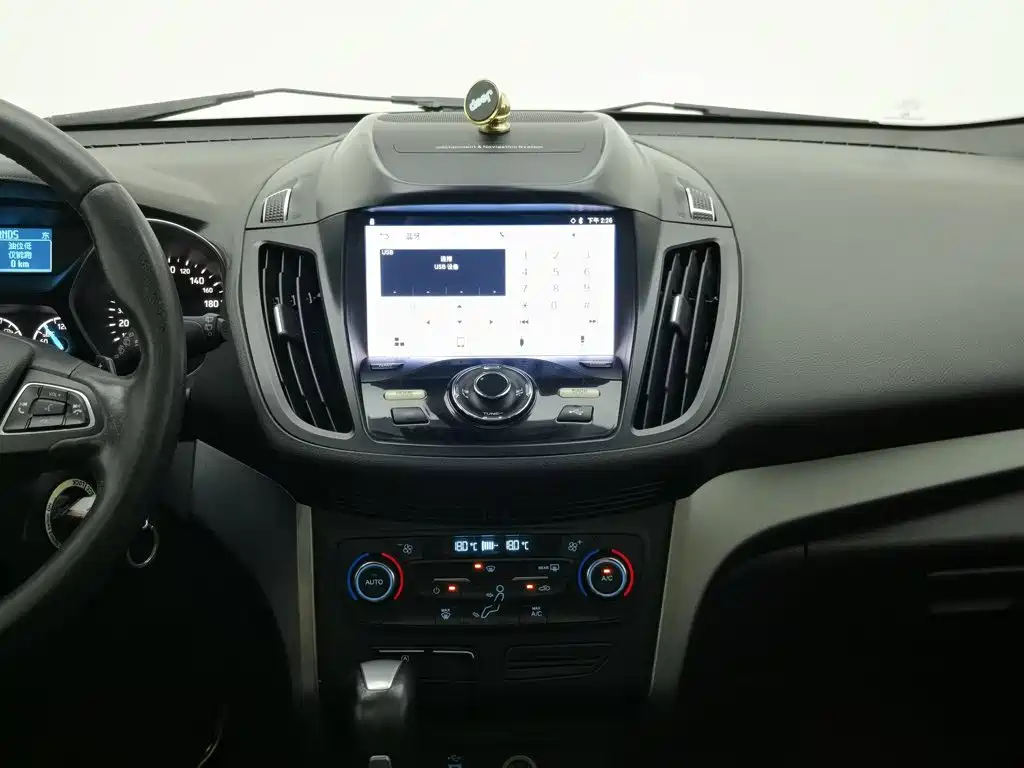 Ford Kuga — миниатюра 12