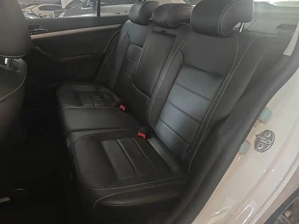 Volkswagen Lavida — миниатюра 17
