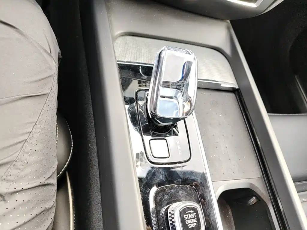 Volvo S60 — миниатюра 19
