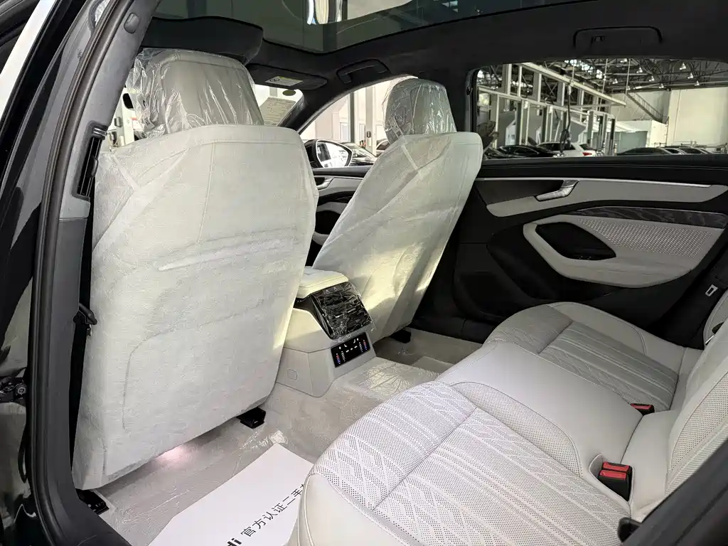 Audi A6L — миниатюра 7