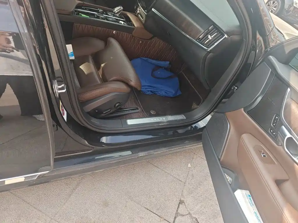 Volvo S90 — миниатюра 18