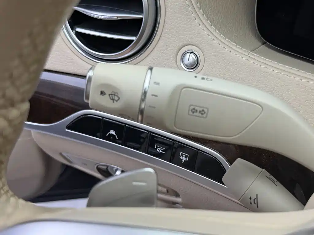 Mercedes-Benz S-Class — миниатюра 12