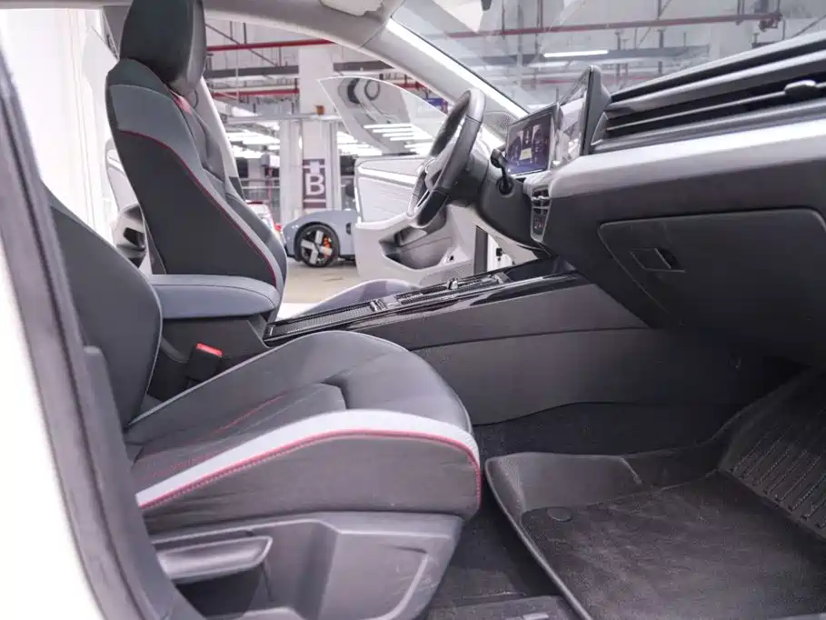 Volkswagen Lamando — миниатюра 20
