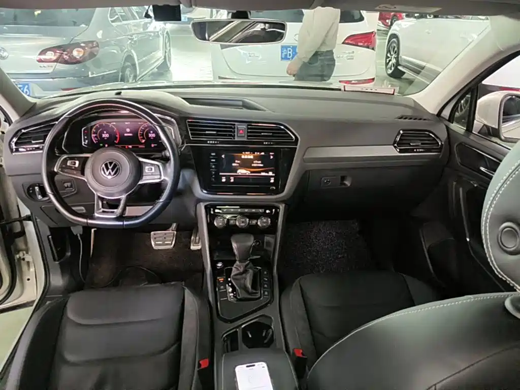 Volkswagen Tiguan L — миниатюра 10