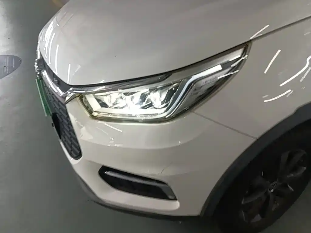 BYD Yuan EV — миниатюра 24