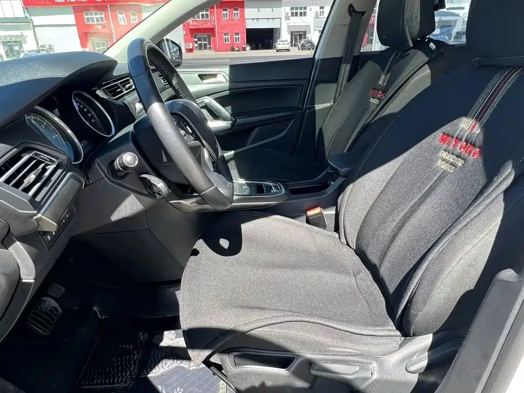 Peugeot 408 — миниатюра 8