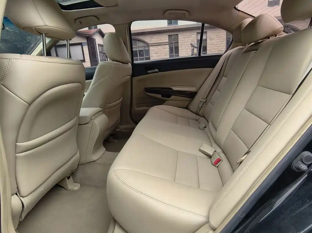 Honda Accord — миниатюра 4