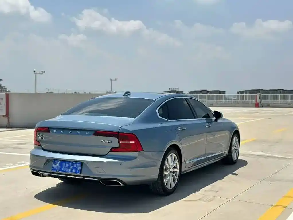 Volvo S90 — миниатюра 4