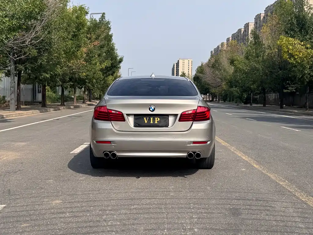 BMW 5 Series — миниатюра 16