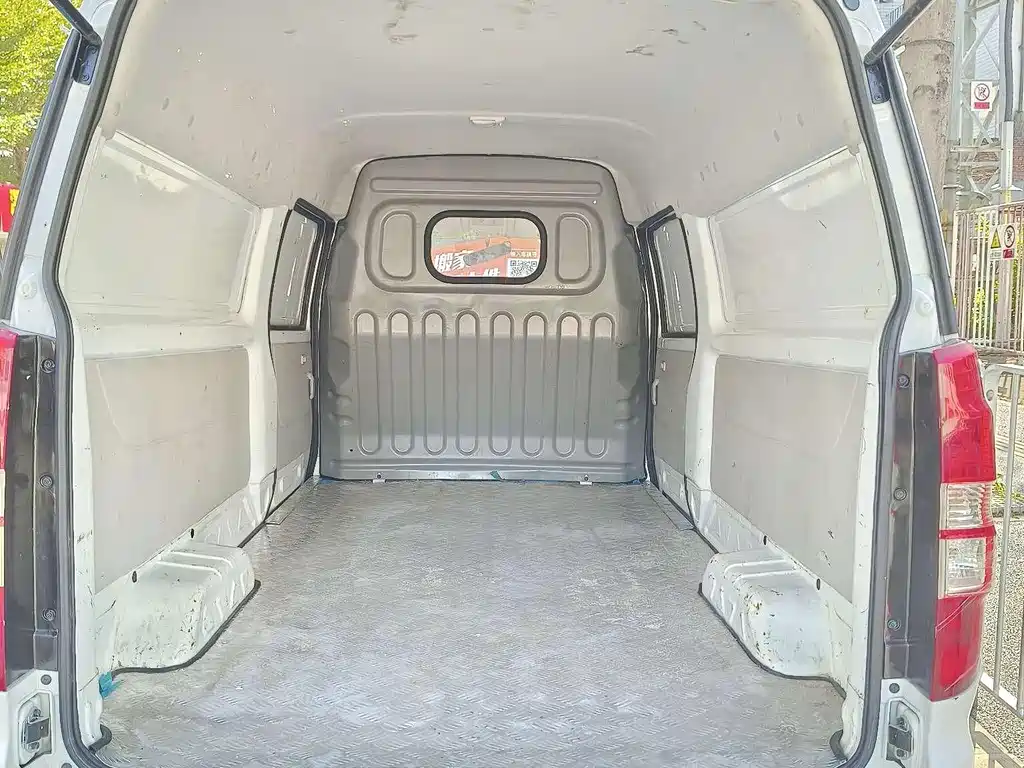 Yuan Cheng Yuan Cheng E5 — миниатюра 7
