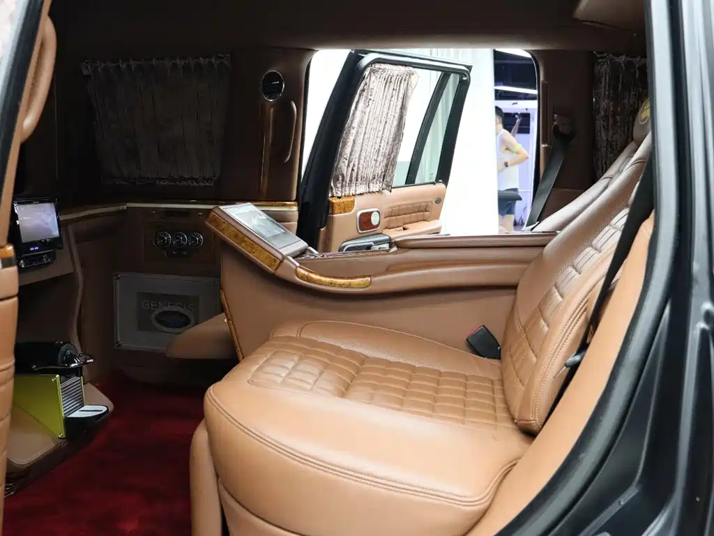 Land Rover Range Rover — миниатюра 11
