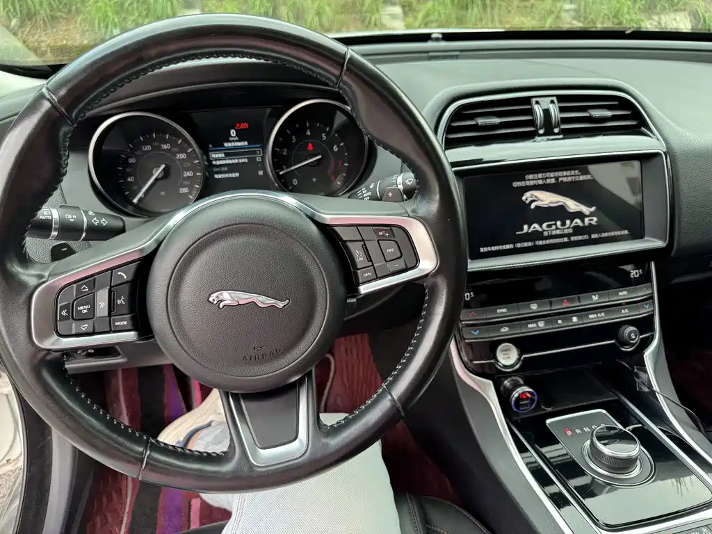 Jaguar XEL — миниатюра 13