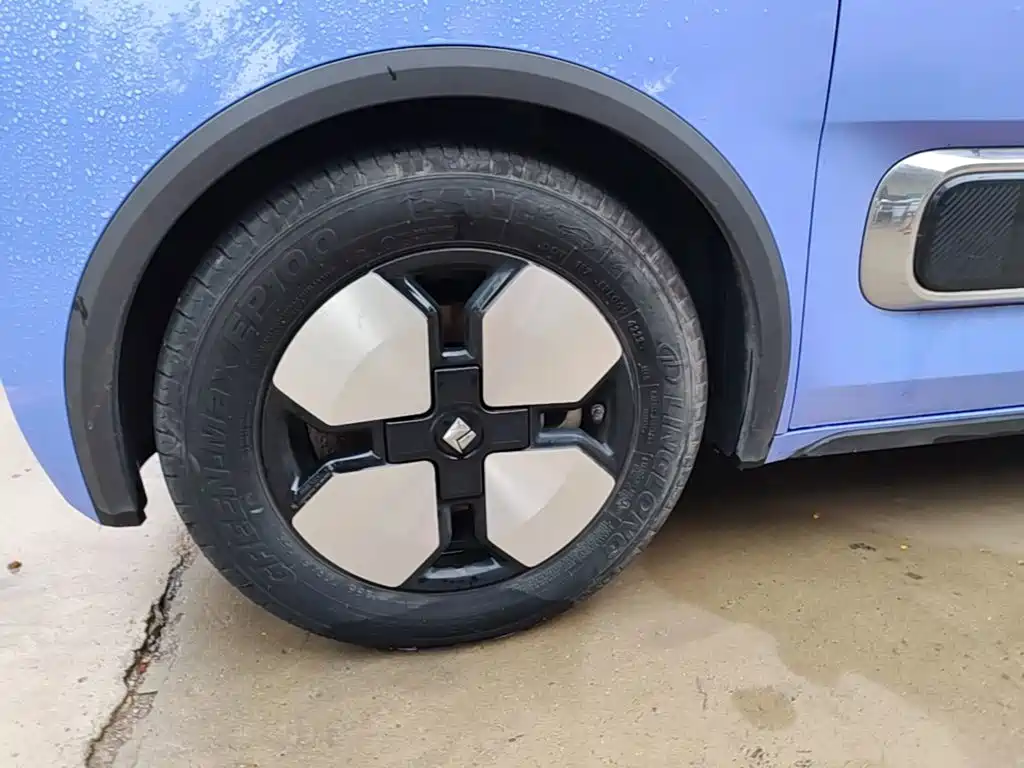 Baojun KiWi EV — миниатюра 23