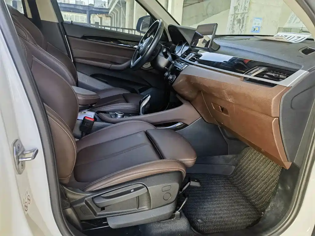 BMW X1 — миниатюра 8