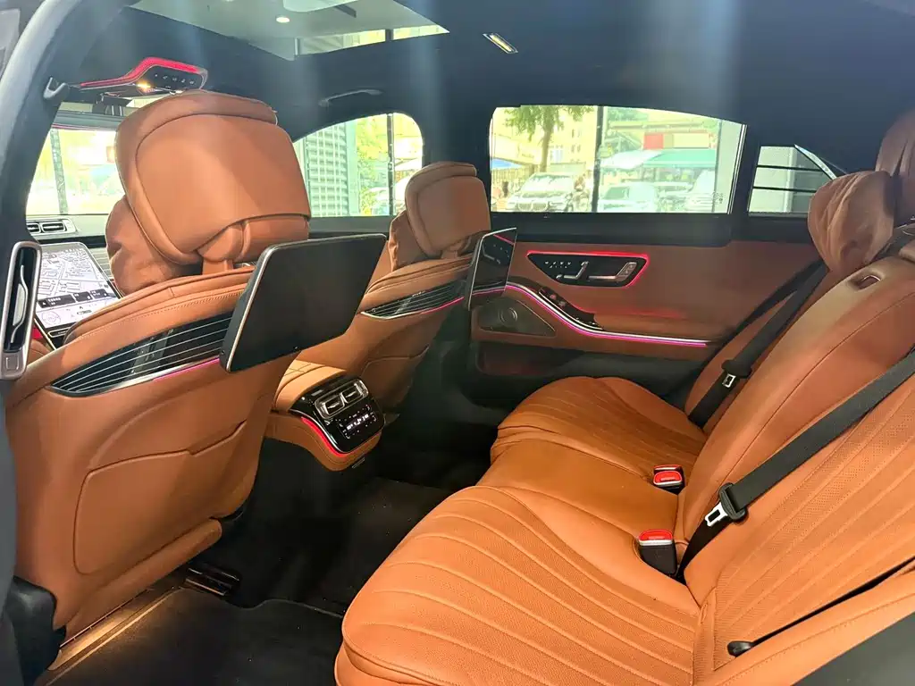 Mercedes-Benz S-Class — миниатюра 7