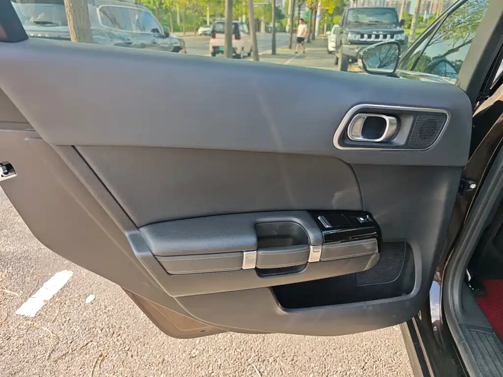 Citroen C6 — миниатюра 10