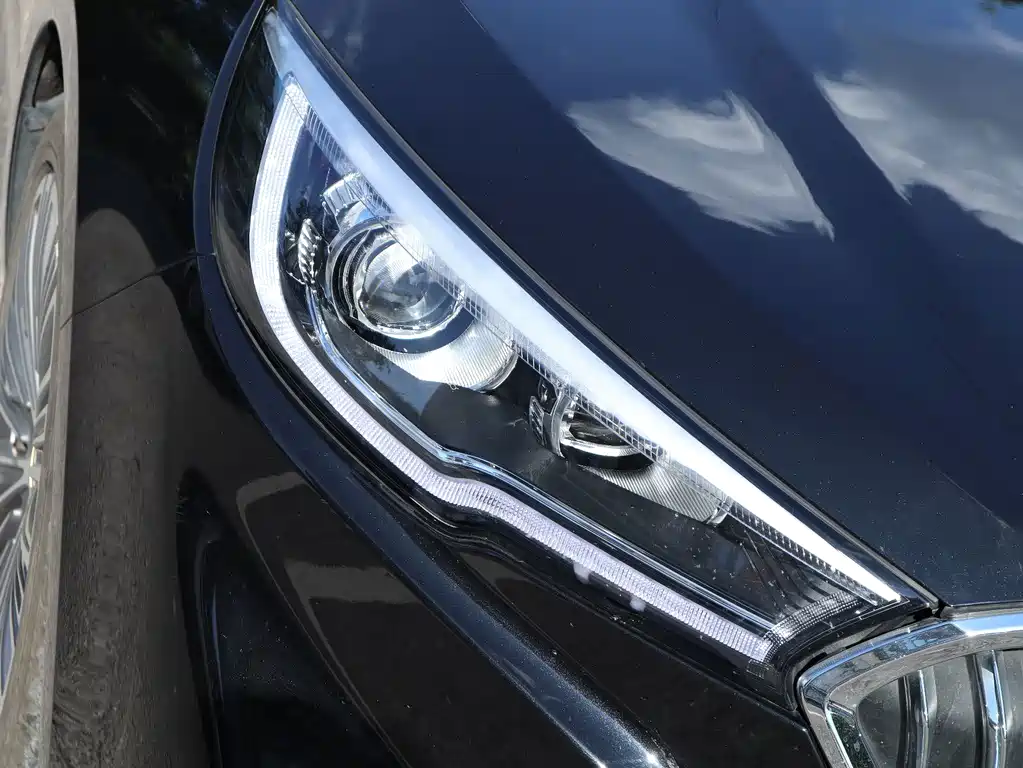 Hongqi Hongqi H5 — миниатюра 8