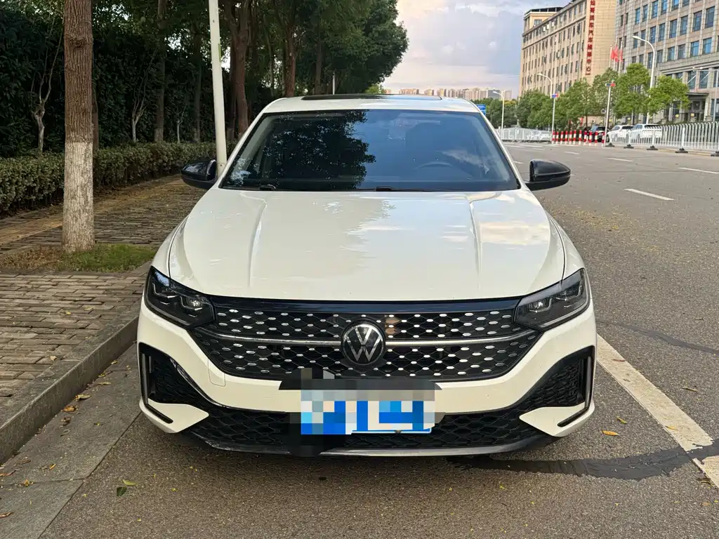 Volkswagen Lavida — миниатюра 2