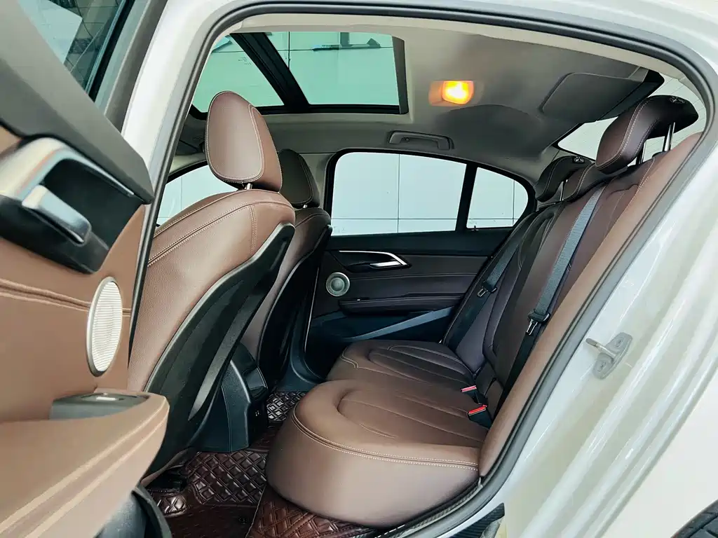 BMW 1 Series — миниатюра 10