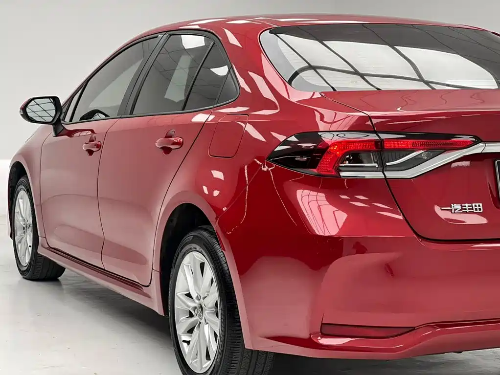Toyota Corolla — миниатюра 7