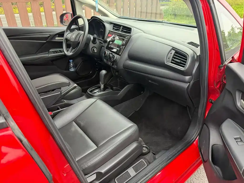 Honda Fit — миниатюра 4
