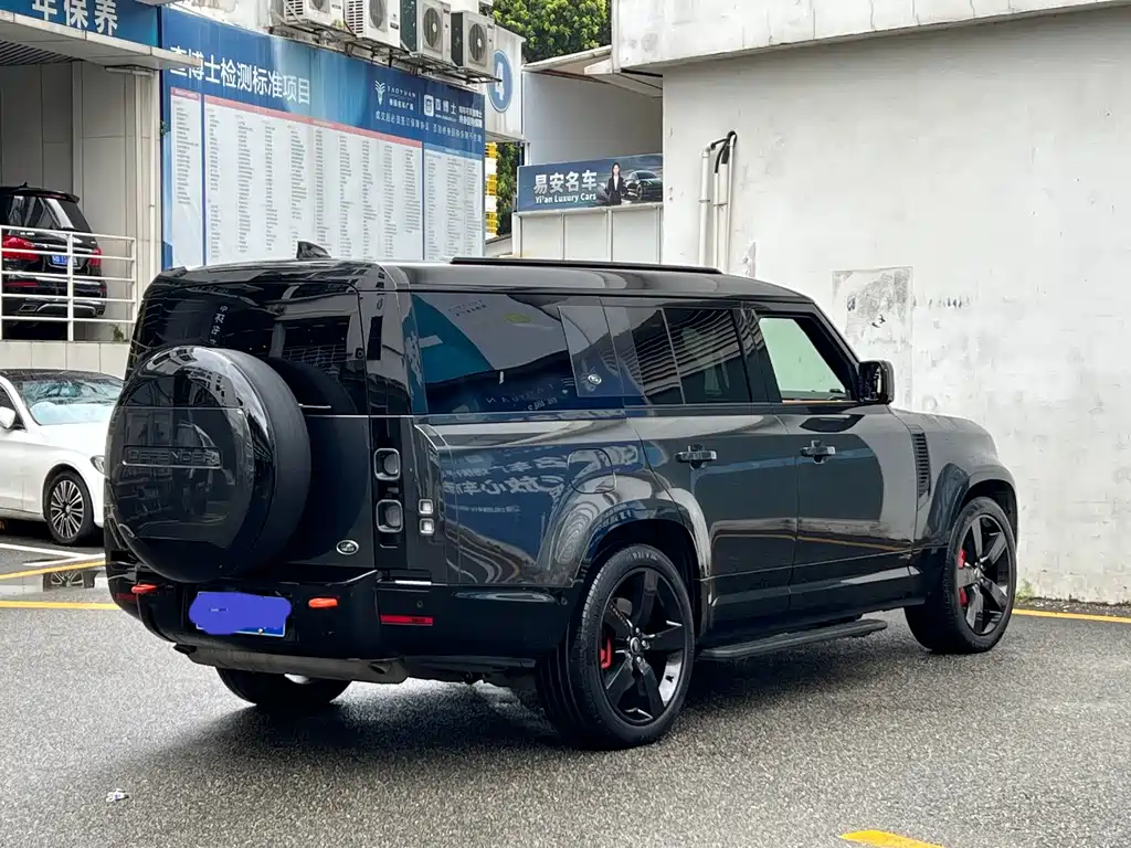 Land Rover Defender — миниатюра 9