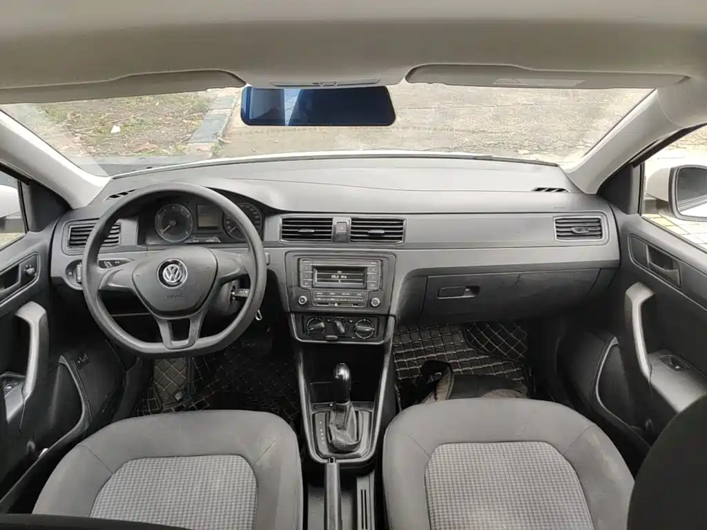 Volkswagen Santana — миниатюра 10