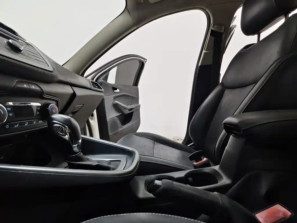 Ford Escort — миниатюра 12