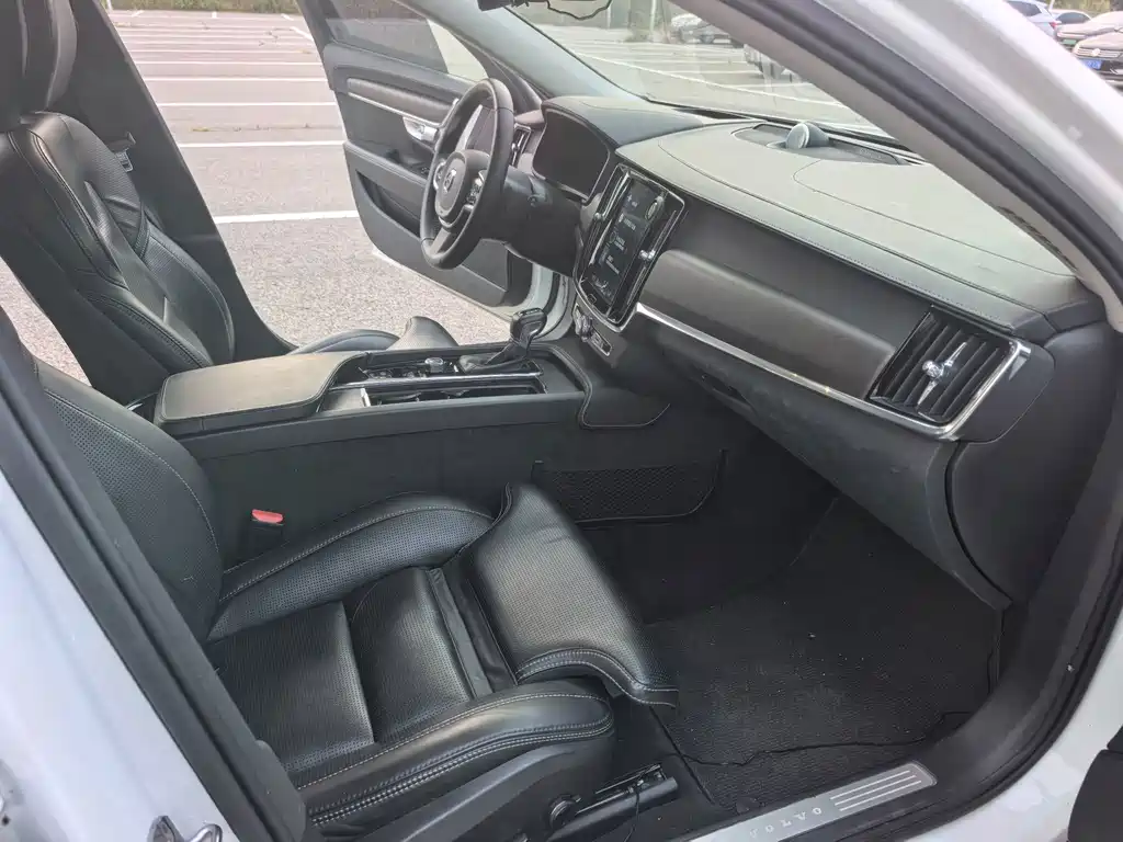 Volvo V90 — миниатюра 10