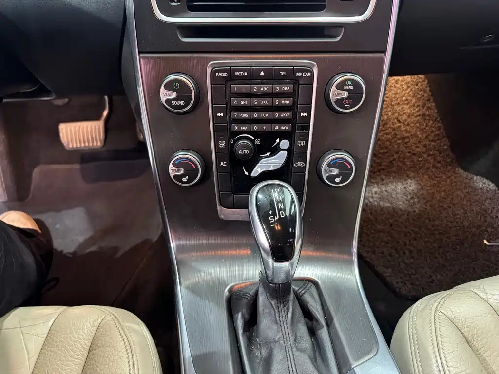 Volvo V60 T5 Smart Leisure Edition, фото 14