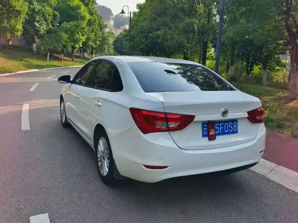 Buick Excelle — миниатюра 6