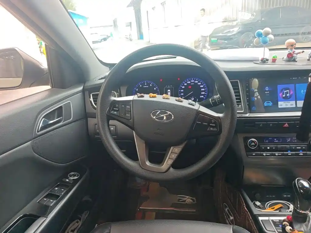 Hyundai Mistra — миниатюра 15