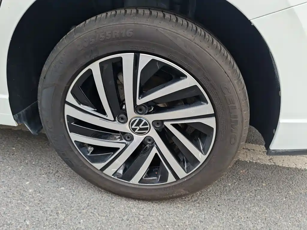 Volkswagen Lavida — миниатюра 13