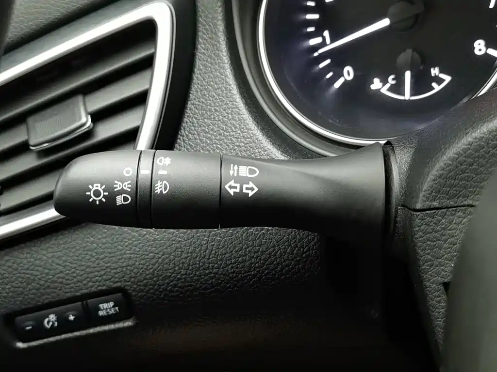 Nissan Qashqai — миниатюра 21