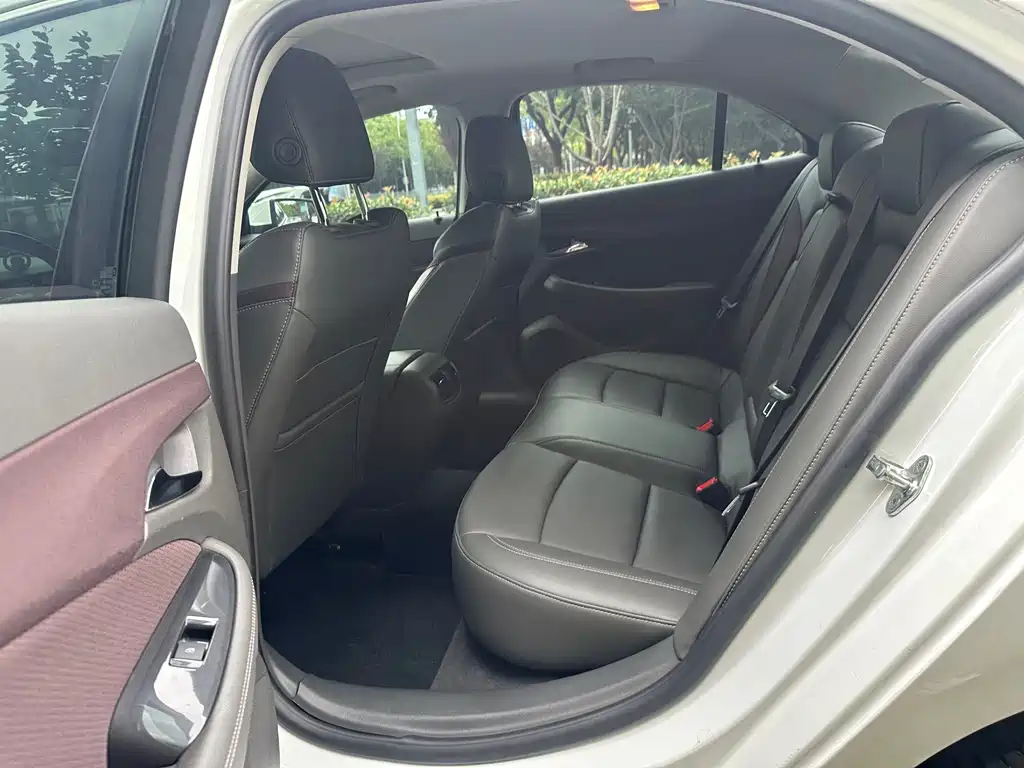 Chevrolet Malibu — миниатюра 15