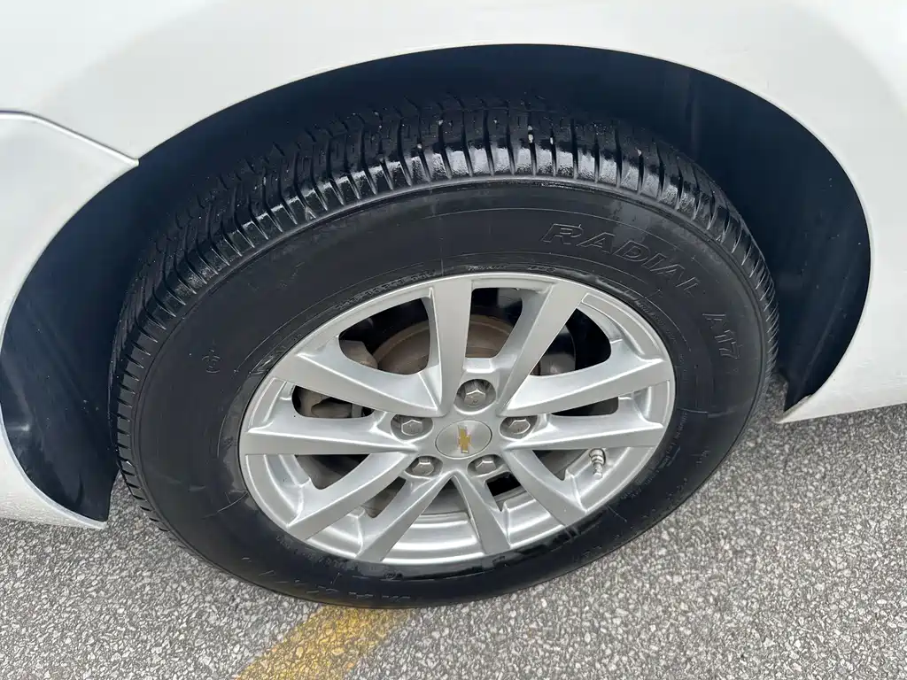 Chevrolet Malibu — миниатюра 16
