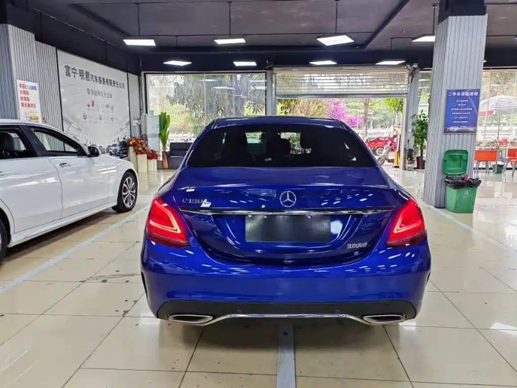 Mercedes-Benz C-Class — миниатюра 8