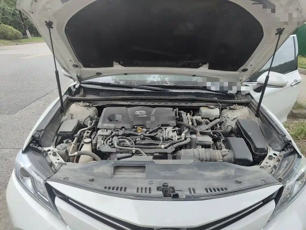 Toyota Camry — миниатюра 11