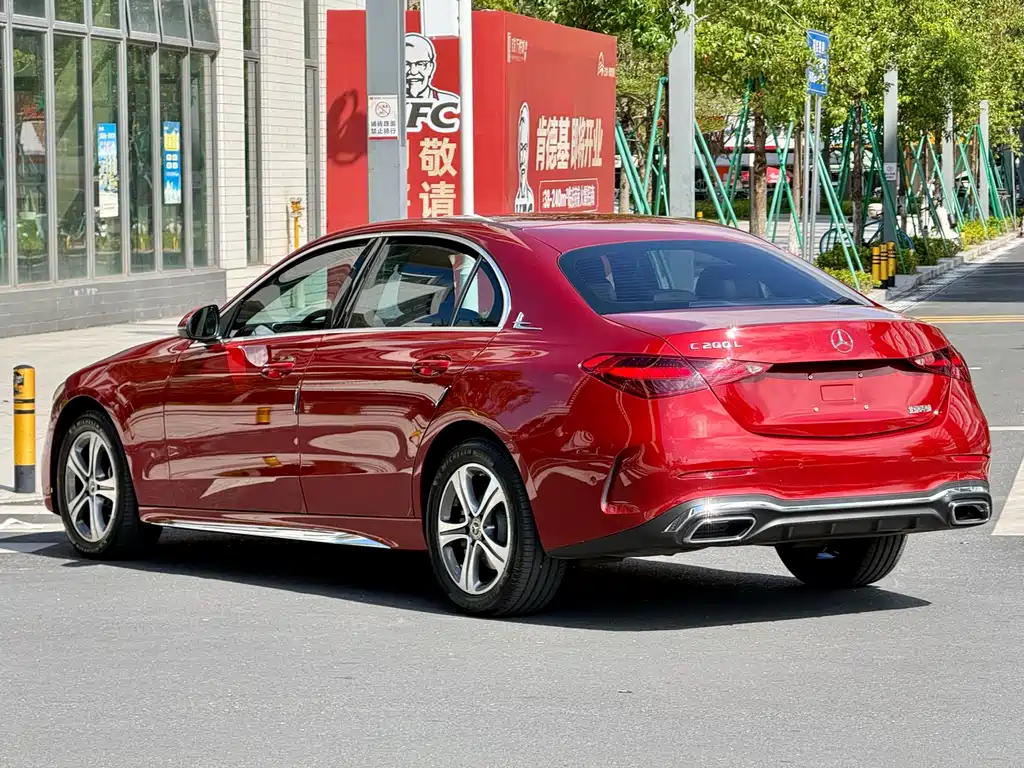 Mercedes-Benz C-Class — миниатюра 8