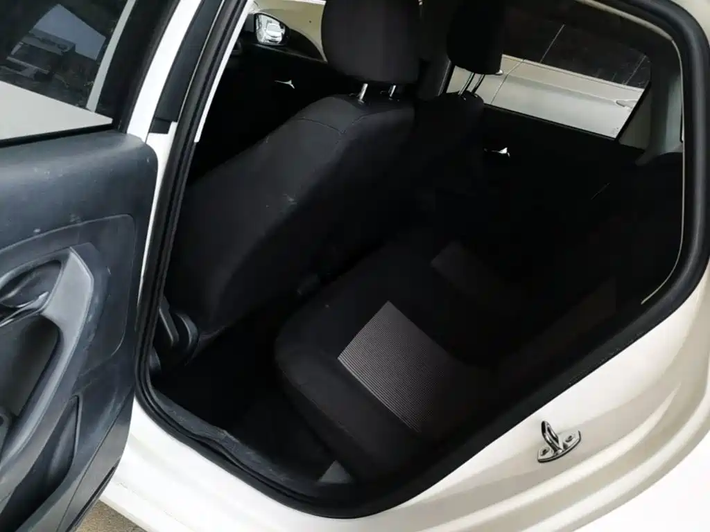 Volkswagen Polo — миниатюра 17