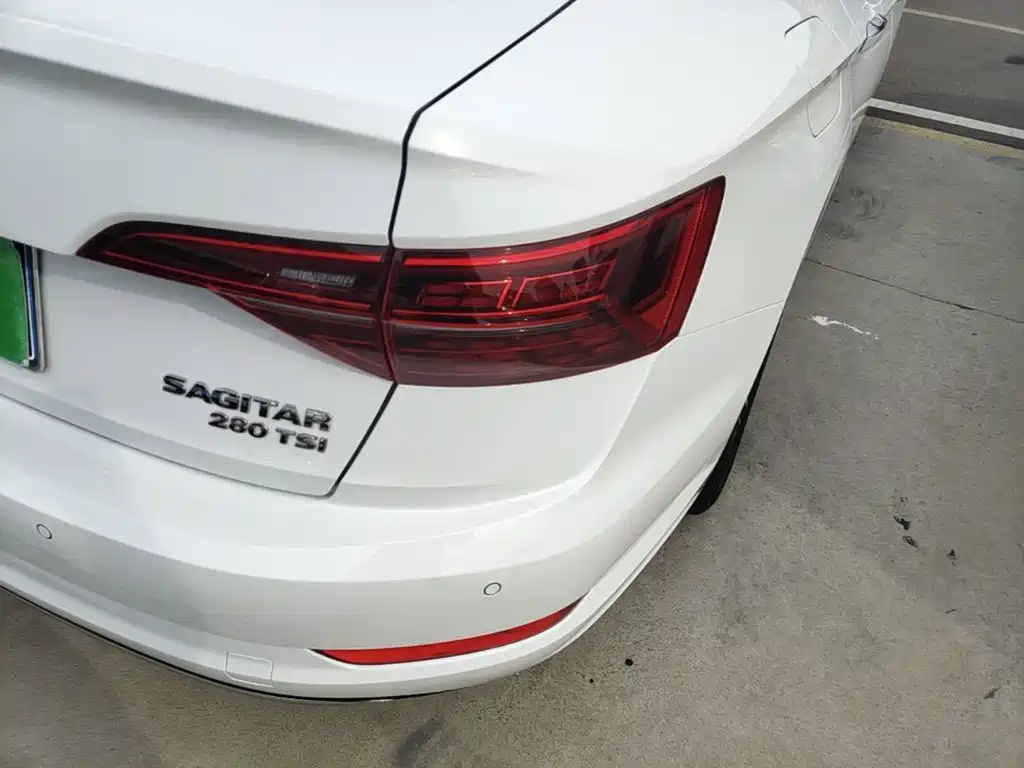 Volkswagen Sagitar — миниатюра 8